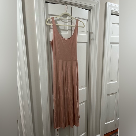 NWT Reformation Kaila Midi Wrap Dress in Blush - Picture 7 of 9